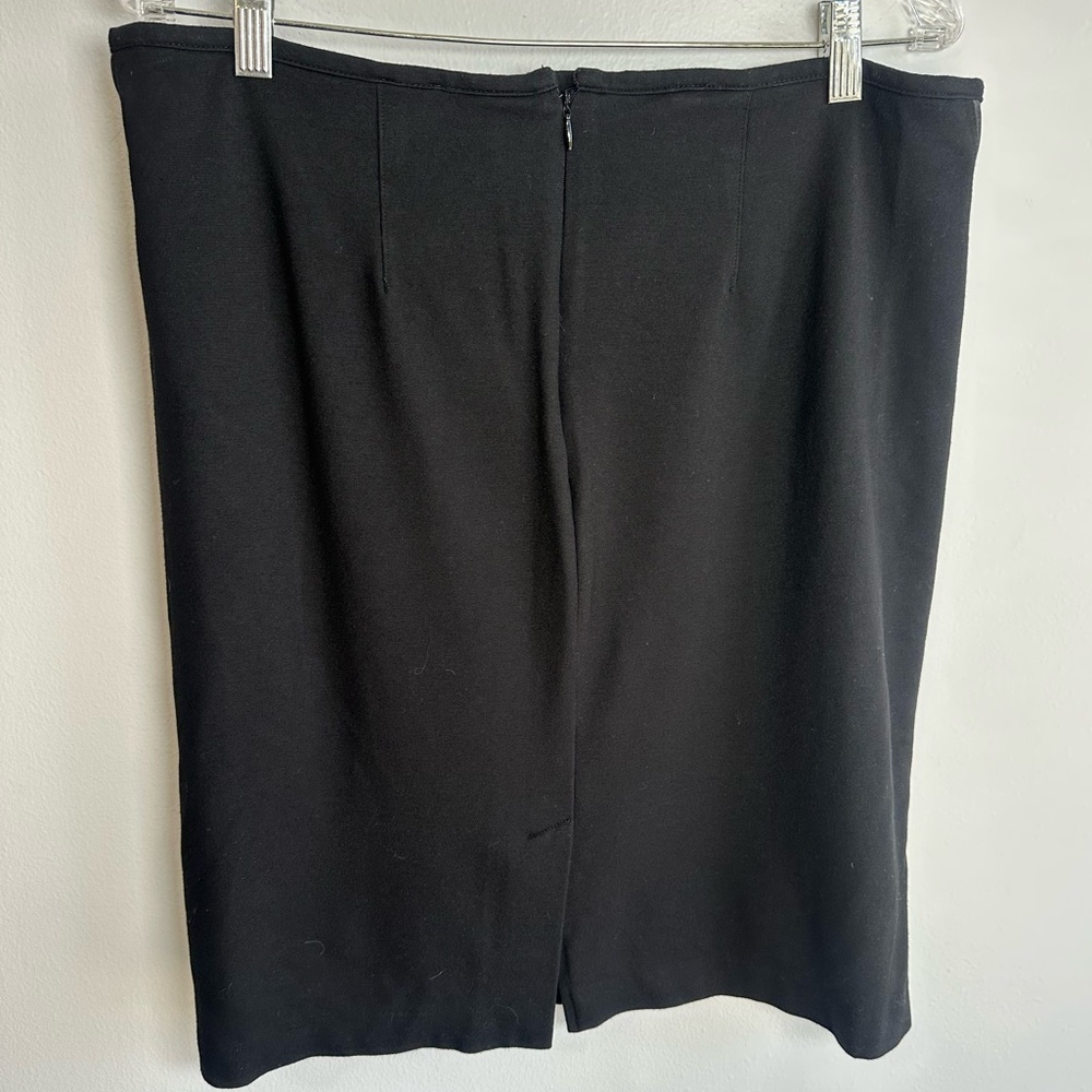 Chico's Classic Black Slimming Pencil Skirt Size 2 = Large - Picture 2 of 7